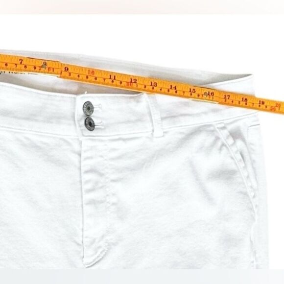 Talbots Petites Flawless White High-Waist Wide Leg Crop Pants. Pockets. 16P. - Picture 3 of 7